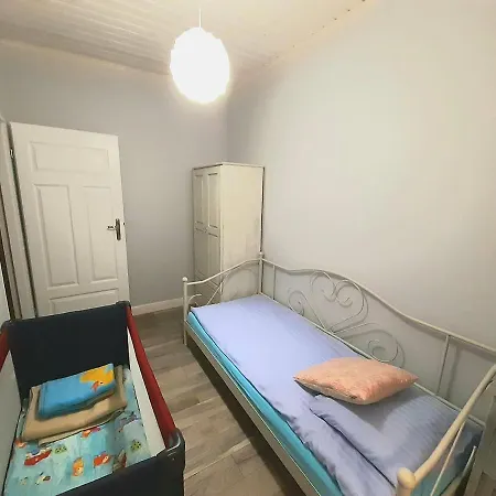 By The アパート *